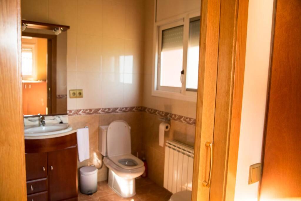 Villa Casa Bella con piscina Caldes De Montbui Esterno foto