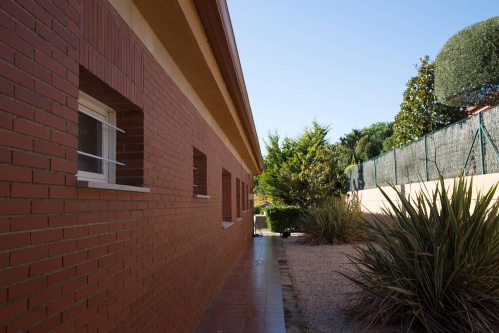 Villa Casa Bella con piscina Caldes De Montbui Esterno foto
