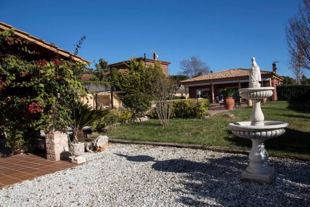 Villa Casa Bella con piscina Caldes De Montbui Esterno foto
